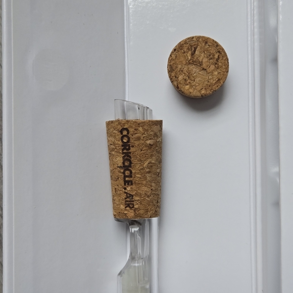 Aerator Wine Bottle Chiller + Stopper + Pour Freezable Ice Mold Cooling Stick - Picture 3 of 14